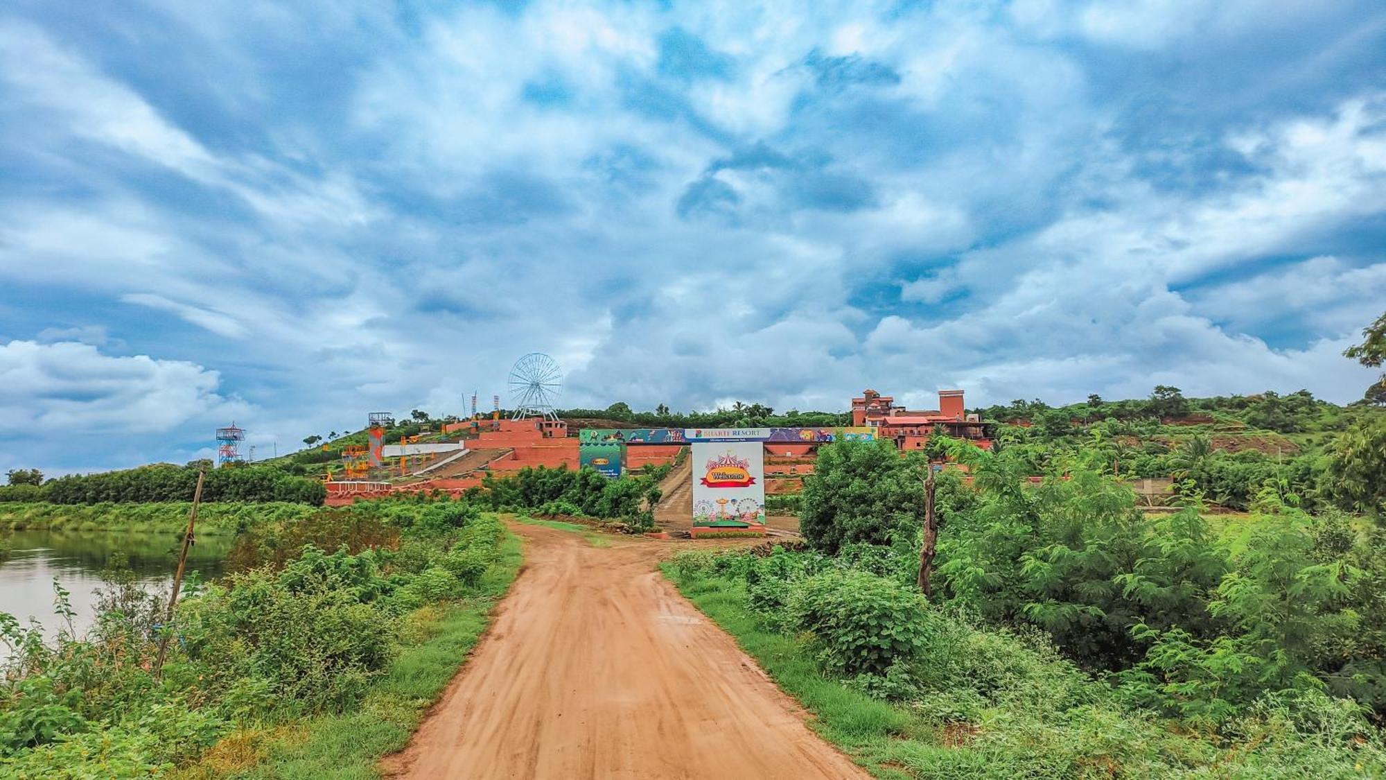Regenta Bharti Amusement & Adventure Resort Pune, Urulikanchan Uruli Kanchan Ngoại thất bức ảnh