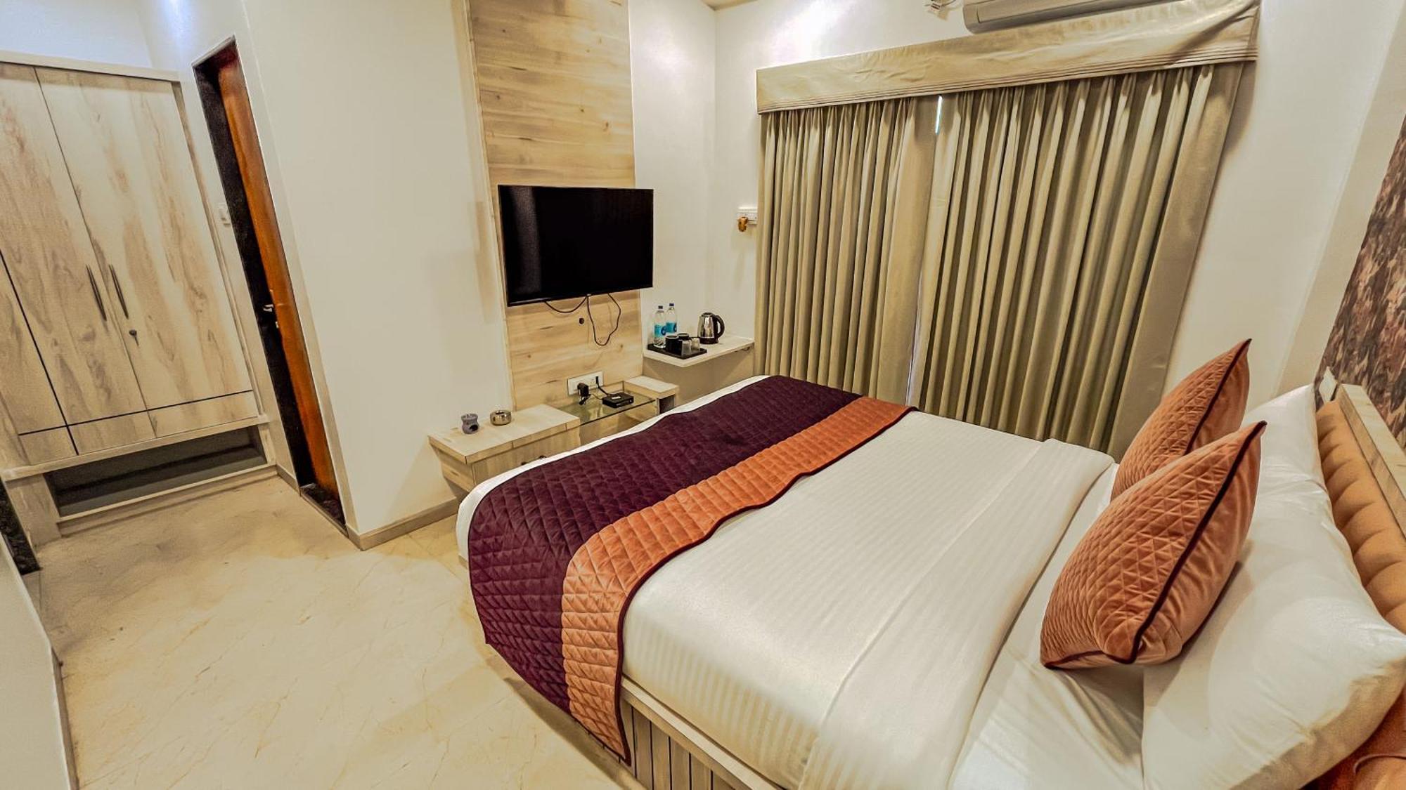 Regenta Bharti Amusement & Adventure Resort Pune, Urulikanchan Uruli Kanchan Ngoại thất bức ảnh